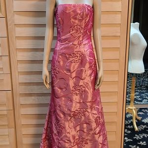 Jessica McClintock Size 6 Pink Gown.
